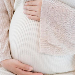 其他方面，👮‍♀️像是超声🌘波指纹、▪IP68+IP🥠💸69 防尘防水、🌇🚢